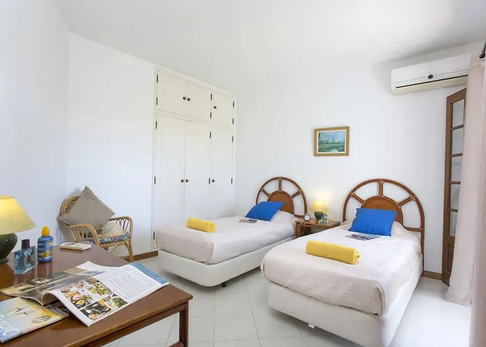 Villa Casa Palmeiras By *